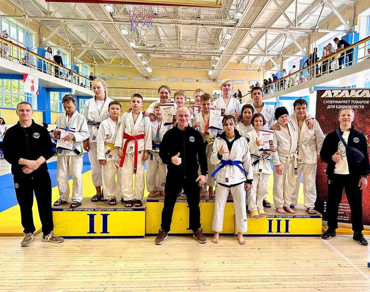 Главная - BROTHERHOOD JIU JITSU ACADEMY, Новосибирск - бразильское джиу-джитсу: тренировки для взрослых и детей Главная - BROTHERHOOD JIU JITSU ACADEMY, Новосибирск - бразильское джиу-джитсу: тренировки для взрослых и детей